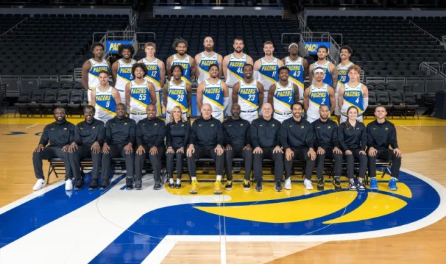 2026世界杯直播官网入口-下赛季见！步行者官方晒出本赛季全家福，哈利伯顿C位入镜